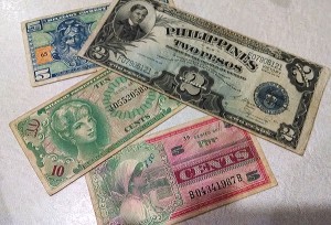two pesos mpc notes